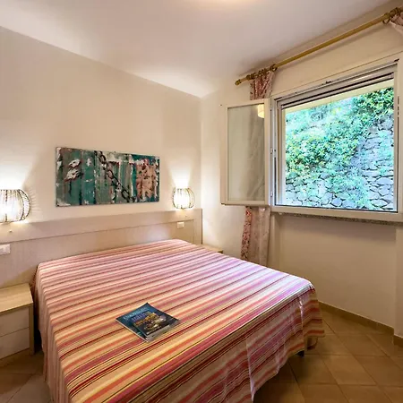 Stefania Localita Nisportino * Rio nell'Elba